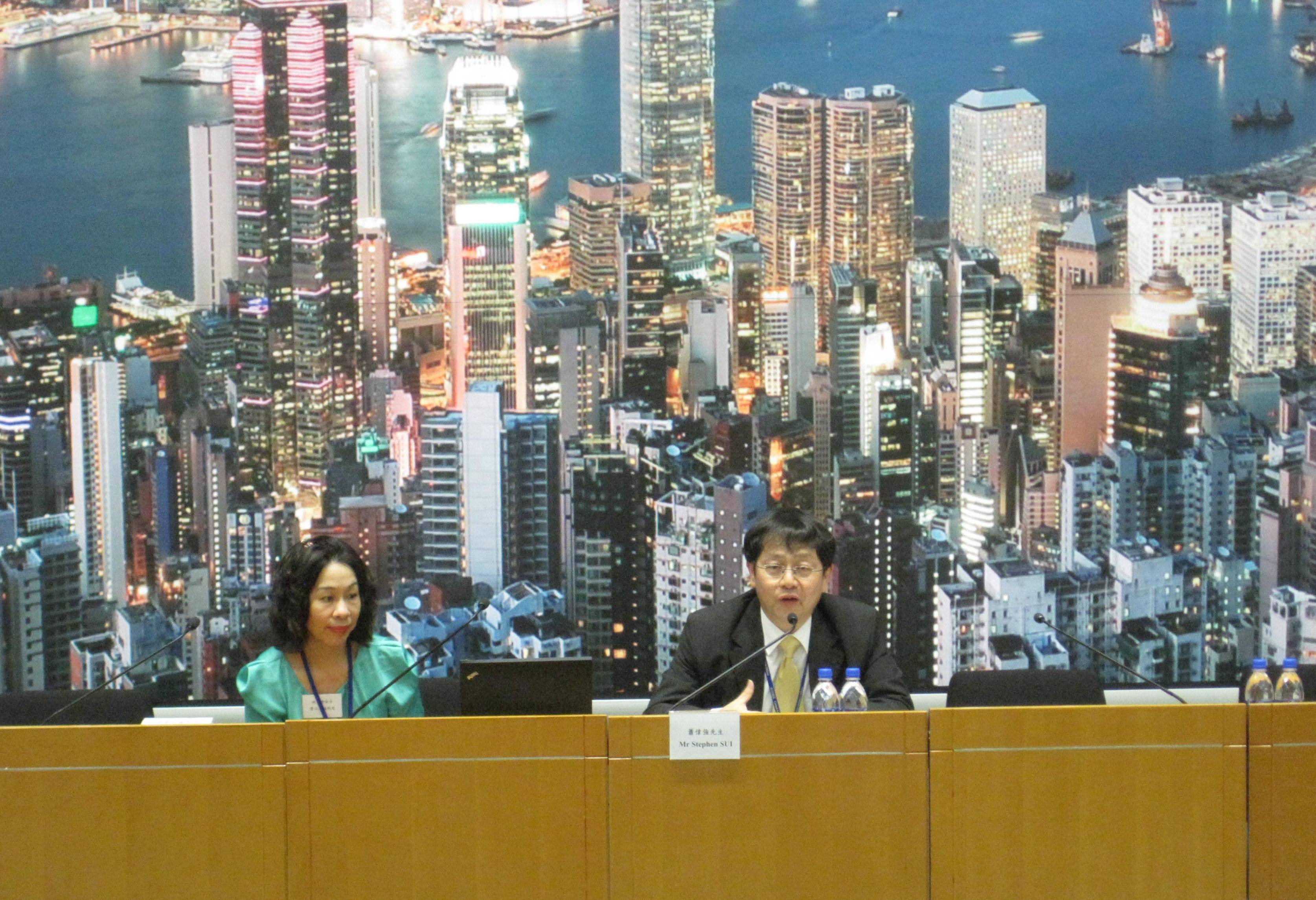 Mr Stephen SUI, JP, Commission for Rehabilitation, introduced the purpose and details of the Scheme