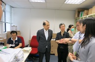 The Secretary for Labour and Welfare, Mr Matthew Cheung Kin-chung, visits a Social Welfare Department's (SWD) Social Security Field Unit to see how SWD's colleagues handle Old Age Living Allowance (OALA) applications. 