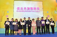 The Secretary for Labour and Welfare, Dr Law Chi-kwong (centre) is pictured with awardees of the Outstanding Inclusive Team Award at the 2017-18 Award Presentation Ceremony cum Experience Sharing Session of Inclusive Organisations of the Talent-Wise Employment Charter and Inclusive Organisations Recognition Scheme.