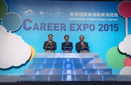 (From right) The Secretary for Labour and Welfare, Mr Matthew Cheung Kin-chung; the Chairman of the Board of Airport Authority Hong Kong, Mr Jack So; and the Secretary for Transport and Housing, Professor Anthony Cheung Bing-leung, officiate at the opening ceremony of the Hong Kong International Airport Career Expo 2015.