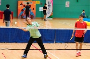 The Secretary for Labour and Welfare, Dr Law Chi-kwong, joined the public for activities at Hong Kong Park Sports Centre in Central and Western District as part of Sport For All Day 2018 organised by the Leisure and Cultural Services Department.