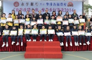 The Secretary for Labour and Welfare, Mr Matthew Cheung Kin-chung (back row, fifth left), officiates at the "Grant-in-aid" Brightens Children's Lives Charity Project Wing Hang Bank Walk for Charity 2014 organised by St. James' Settlement. Photo shows Mr Cheung pictured with Vice Chairman of the Executive Committee of St. James' Settlement, Mr Michael Leung Kai-hung (back row, fourth left), Chief Executive Officer of St. James' Settlement, Mrs Cynthia Luk Ho Kam-wan (back row, fifth right), Chairman of Wing Hang Bank Corporate Social Responsibility Committee and Executive Director & Senior General Manager of Wing Hang Bank, Mr Michael Fung Yuk-sing (back row, sixth left), and other participating guests and students.