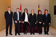 Photo shows Mr Cheung (third right) with Dr Reinprecht (third left) after the signing ceremony. Also attending the ceremony are the Permanent Secretary for Labour and Welfare, Miss Annie Tam (second right); the Commissioner for Labour, Mr Donald Tong (first right); the Deputy Consul General of Austria to Hong Kong and Macao, Mr Roland Rudorfer (second left); and the Austrian Trade Commissioner for Hong Kong, Macao and South China, Mr Christian Schierer (first left).
