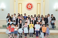 The Chief Executive, Mrs Carrie Lam, and the Secretary for Labour and Welfare, Dr Law Chi-kwong, attended a tea reception in the Government House with about 70 children from three welfare organisations. The Director of Social Welfare, Ms Carol Yip, and the Political Assistant to Secretary for Labour and Welfare, Mr Henry Fung, also attended.