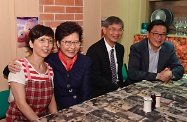 The Chief Executive, Mrs Carrie Lam, and the Secretary for Labour and Welfare, Dr Law Chi-kwong, visited and dined in Holy Cafe Training Centre, a social enterprise restaurant in Cheung Sha Wan employing persons with intellectual disabilities promoting their integration into society.