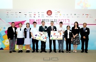 The Secretary for Labour and Welfare, Dr Law Chi-kwong, attended the presentation ceremony of Project WeCan Job Tasting Programme. Picture shows Dr Law (fifth left) and the Chairman of Project WeCan Committee, Mr Stephen Ng (fifth right), with project participants and other guests.