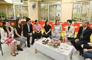 The Chief Executive, Mrs Carrie Lam, and the Secretary for Labour and Welfare, Dr Law Chi-kwong, visited a nursery school providing Pre-school Rehabilitation Services in Causeway Bay. Photo shows Mrs Lam (second right) and Dr Law (first right), meeting parents of children with special needs to learn more about the effectiveness of the services