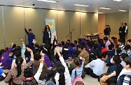 The Secretary for Labour and Welfare, Dr Law Chi-kwong, attended a children forum for non-Chinese speaking children on establishing a Commission on Children in the Central Government Offices.