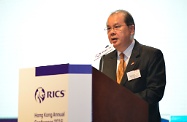 In addressing Hong Kong Annual Conference 2016 organised by the Royal Institution of Chartered Surveyors, the Secretary for Labour and Welfare, Mr Matthew Cheung Kin-chung, highlighted the Government's commitment in making Hong Kong an age-friendly community through a multi-pronged approach. He also called for concerted efforts to unlock the immense potential of a growing and relatively untapped silver hair market.