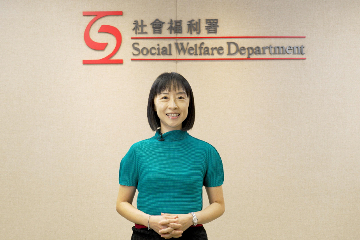 The Social Welfare Department today (November 20) held a ceremony for the 2022 Child Protection Day cum 20th Anniversary of the Publicity Campaign 'Strengthening Families and Combating Violence' in online format. Photo shows the Director of Social Welfare, Miss Charmaine Lee, delivering a welcome speech at the ceremony.
