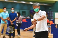 The Secretary for Labour and Welfare, Dr Law Chi-kwong; and the Secretary for Development, Mr Michael Wong, joined the public in enjoying healthy activities at Hong Kong Park Sports Centre this afternoon (August 1) as part of Sport For All Day 2021, organised by the Leisure and Cultural Services Department.