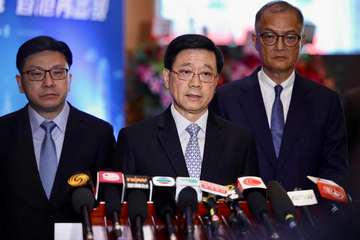 The Chief Executive, Mr John Lee (centre), accompanied by the Secretary for Health, Professor Lo Chung-mau (right), and the Secretary for Labour and Welfare, Mr Chris Sun (left), met the media this afternoon (June 3) on the murder case that happened at Plaza Hollywood in Diamond Hill on June 2 evening.