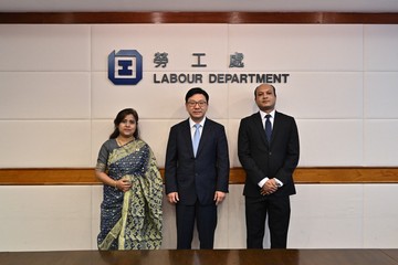 The Secretary for Labour and Welfare, Mr Chris Sun (centre), met the Consul-General of the People's Republic of Bangladesh in Hong Kong, Ms Israt Ara (left), this morning (August 8) to exchange views on widening the sources of foreign domestic helpers (FDHs). Mr Sun encouraged and welcomed more nationals from Bangladesh to come to Hong Kong to work as FDHs. Representatives of the Labour Department also attended the meeting.