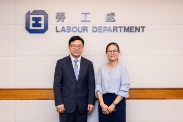 The Secretary for Labour and Welfare, Mr Chris Sun (left), met the Consul-General of the Kingdom of Cambodia in Hong Kong, Ms Pech Puthisathbopeaneaky (right), this afternoon (August 8) to exchange views on widening the sources of foreign domestic helpers (FDHs). Mr Sun encouraged and welcomed more nationals from Cambodia to come to Hong Kong to work as FDHs. Representatives of the Labour Department also attended the meeting.