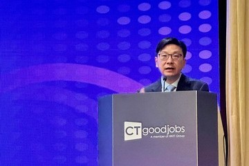 劳工及福利局局长孙玉菡今日（十一月二十七日）出席CTgoodjobs Best HR Awards颁奖典礼，劳工及福利局副局长何启明和香港人才服务办公室总监刘镇汉亦有出席CTgoodjobs HR Leadership Congress，与人力资源业界介绍政府在抢人才、留人才及培训方面的工作。