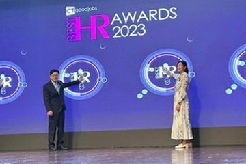 劳工及福利局局长孙玉菡今日（十一月二十七日）出席CTgoodjobs Best HR Awards颁奖典礼，劳工及福利局副局长何启明和香港人才服务办公室总监刘镇汉亦有出席CTgoodjobs HR Leadership Congress，与人力资源业界介绍政府在抢人才、留人才及培训方面的工作。