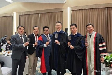 The Under Secretary for Labour and Welfare, Mr Ho Kai-ming, today (April 29) visited Beijing Normal University-Hong Kong Baptist University United International College in Zhuhai to tour its teaching facilities and attend the High Table Dinner. He also exchanged views with the university on its experience regarding the implementation of Immigration Arrangements for Non-local Graduates.