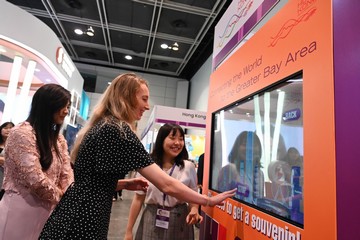 Hong Kong Talent Engage today (May 7) hosted the two-day Global Talent Summit · Hong Kong as the first talent-themed international forum and exhibition of the current-term Government. Photo shows the exhibition area of the Information Services Department, which promotes Hong Kong