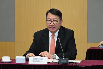 政務司司長陳國基今日(六月十一日)主持第六屆扶貧委員會第七次會議。