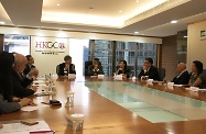 The Secretary for Labour and Welfare, Dr Law Chi-kwong, paid a courtesy visit to the Hong Kong General Chamber of Commerce (HKGCC). Picture shows Dr Law (sixth right); Chairman of HKGCC, Mr Stephen Ng (fifth right) and other representatives exchanging views on issues of mutual concern.
