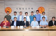 The Secretary for Labour and Welfare, Dr Law Chi-kwong (centre), visited Kowloon City District and met with District Council members to exchange views on district matters. Photo shows (front row, from second left) the District Officer (Kowloon City), Mr Franco Kwok; Dr Law; and the Chairman of Kowloon City District Council, Mr Pun Kwok-wah, with members.