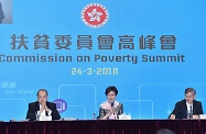 The Secretary for Labour and Welfare and Chairperson of the Community Care Fund Task Force under the Commission on Poverty (CoP), Dr Law Chi-kwong, attended the CoP Summit at the Central Government Offices in Tamar and reported on the work of the Task Force.