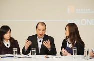 Mr Cheung (centre) speaking at the dialogue session.