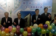 The Secretary for Labour and Welfare, Mr Matthew Cheung Kin-chung (second left), the Chairman of the Executive Committee of Heep Hong Society, Professor Daniel Shek (first right) and the Executive Director, Charities of The Hong Kong Jockey Club, Mr Douglas So (second right) officiate at the launch ceremony for redevelopment of Catherine Lo Centre of Heep Hong Society.